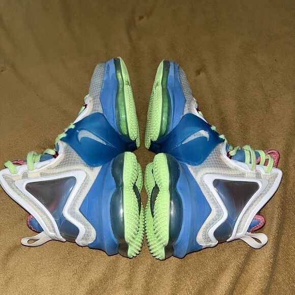 Nike Lebron XIX Men's Dutch Blue Basketball Shoes DC9339 400 7.5 Men's/9 Wmn - Picture 5 of 16